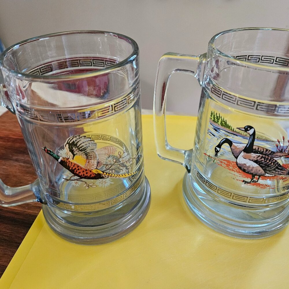 PRINCESS HOUSE SET OF 2 GLASS MUGS WITH A PHESANT AND GEESE GREEK KEY PATTERN